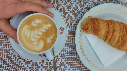 Francia hangulatú gasztrokaland a a C’est la vie Caféban, Pátyon* 1