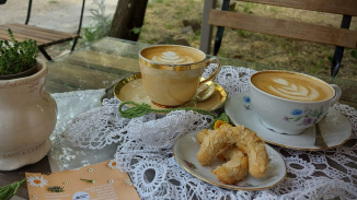 Barátnős gasztrokaland a C’est la vie Caféban, Pátyon* kosár