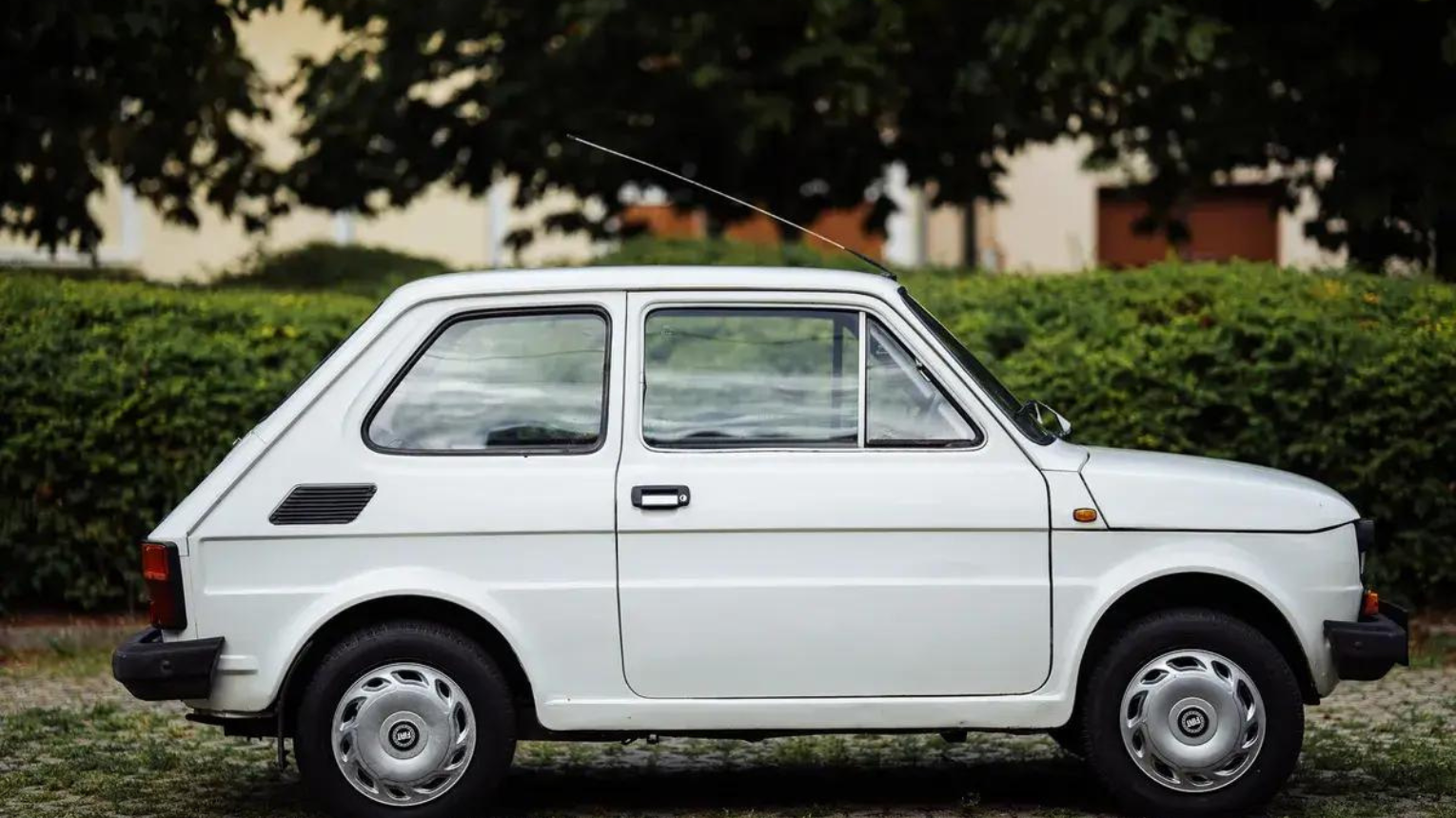 Retro száguldás kis Polski Fiat 126-ossal 3