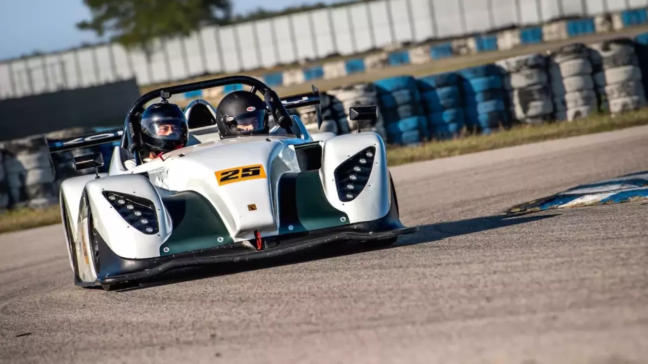 Radical SR1 élményautózás az Euro-Ringen fő kép