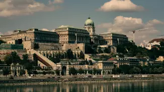 Vártúra repülővel! Budai, Visegrádi és az Esztergomi vár fentről kosár