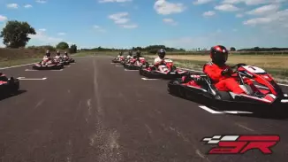 Gokart futam sebességmániásoknak a Seregélyesi profi pályán kosár