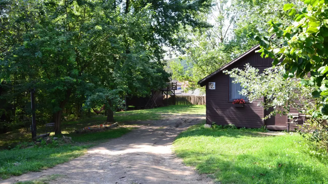 Családi kaland a Siroki Vár-Campingben fő kép