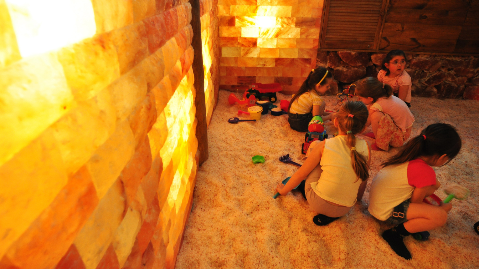 Gyerekeknek gyógyító Sóbarlang és sótaposó