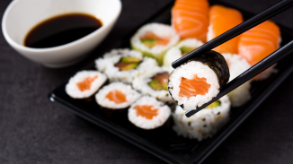 Merülj el a sushi készítés rejtelmeiben japán főzőkurzus alkalmával kosár