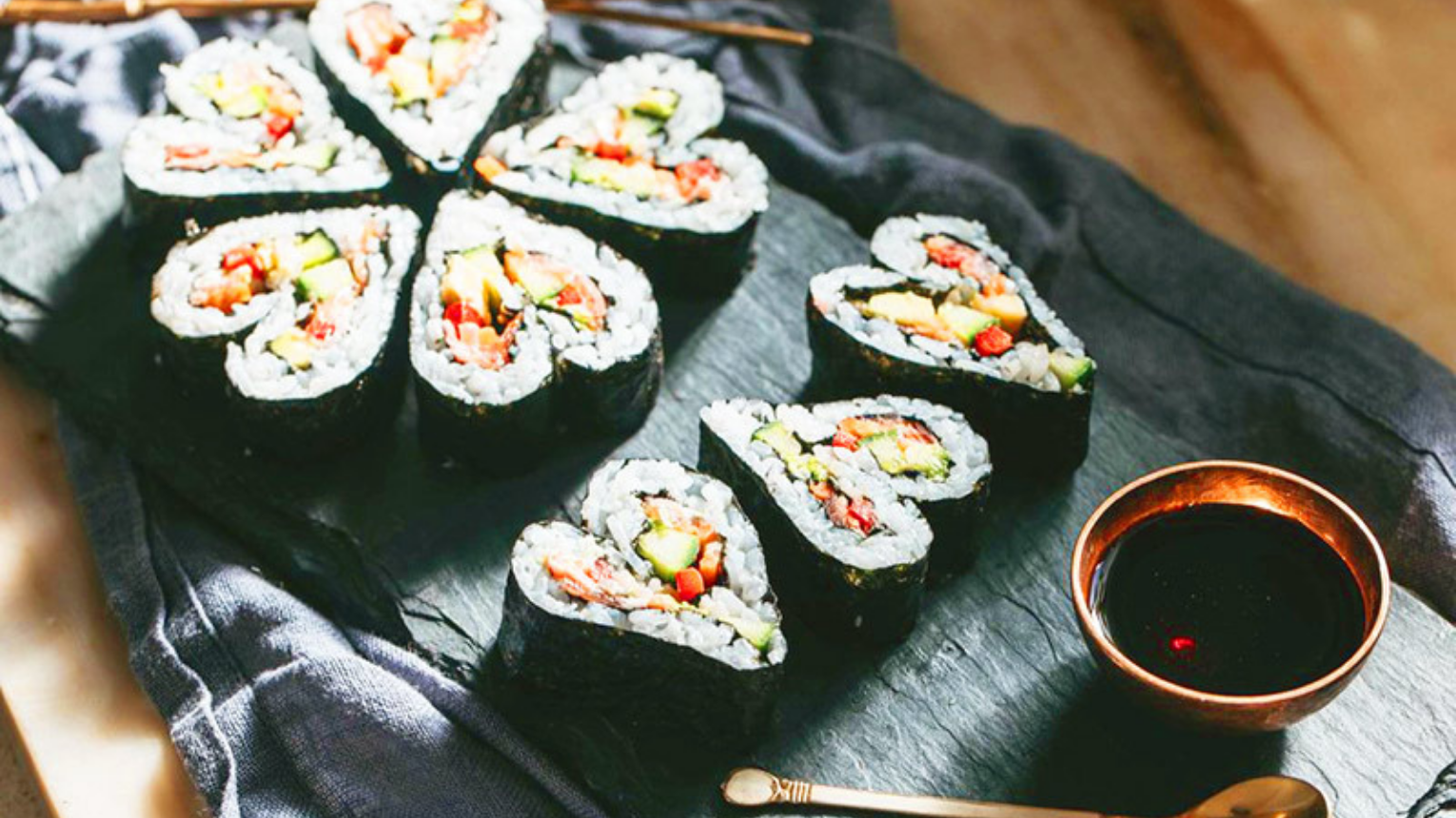 Kettesben Runing Sushi lm ny a Wasabi ttermeiben Meglepk k