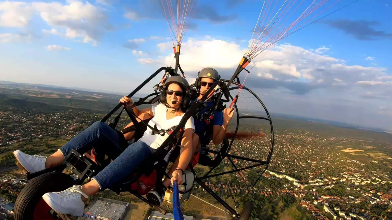 Motoros tandem siklóernyős repülés Gödöllőről/ 60 perces repülés fő kép