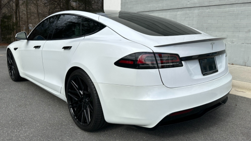 Tesla Model S Plaid bérlés 1 napra, vagy hétvégére 3