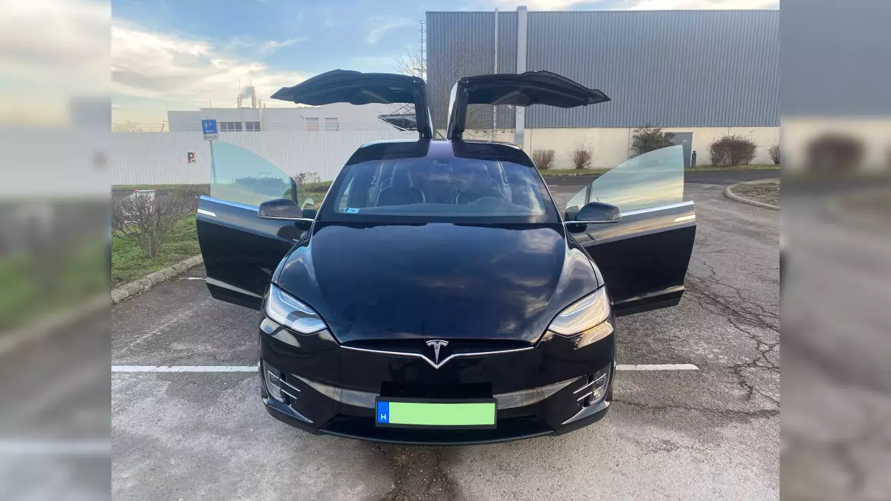 Tesla X vezetés / Kicsit lépjünk oda csomag fő kép