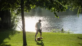 Páros OneWheel kiteljesedés két napos Tisza-tó túrán kosár