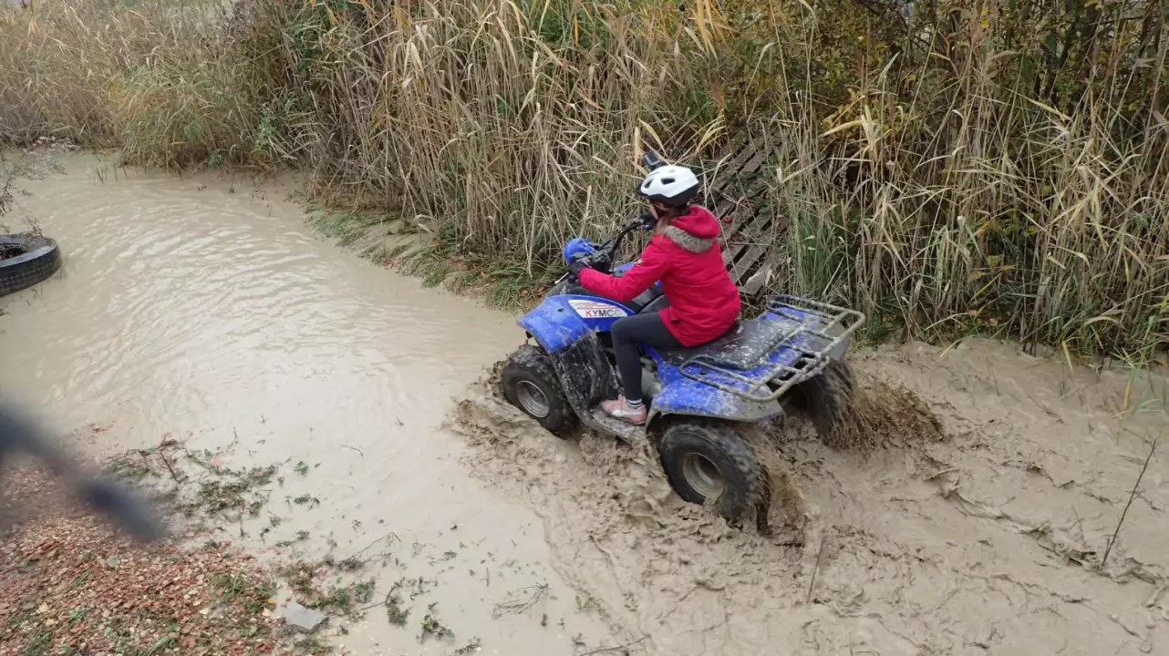 Kóstoló Terepélményeinkből (quad, terepjáró) Törökbálinton fő kép