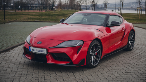 Bérelj egy 2019-es TOYOTA SUPRA 3.0 TURBO ACTIVE sportautót 1