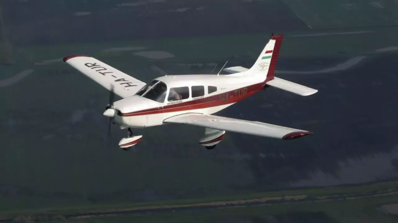 Élményrepülés Piper PA-28 repülőgéppel Tokaj felett fő kép