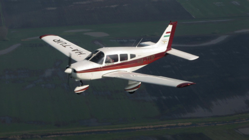 Élményrepülés Piper PA-28 repülőgéppel Tokaj felett 1