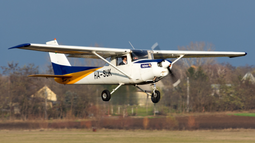 Élményrepülés Tokaj felett Cessna C-152 repülővel 1 utas részére 2