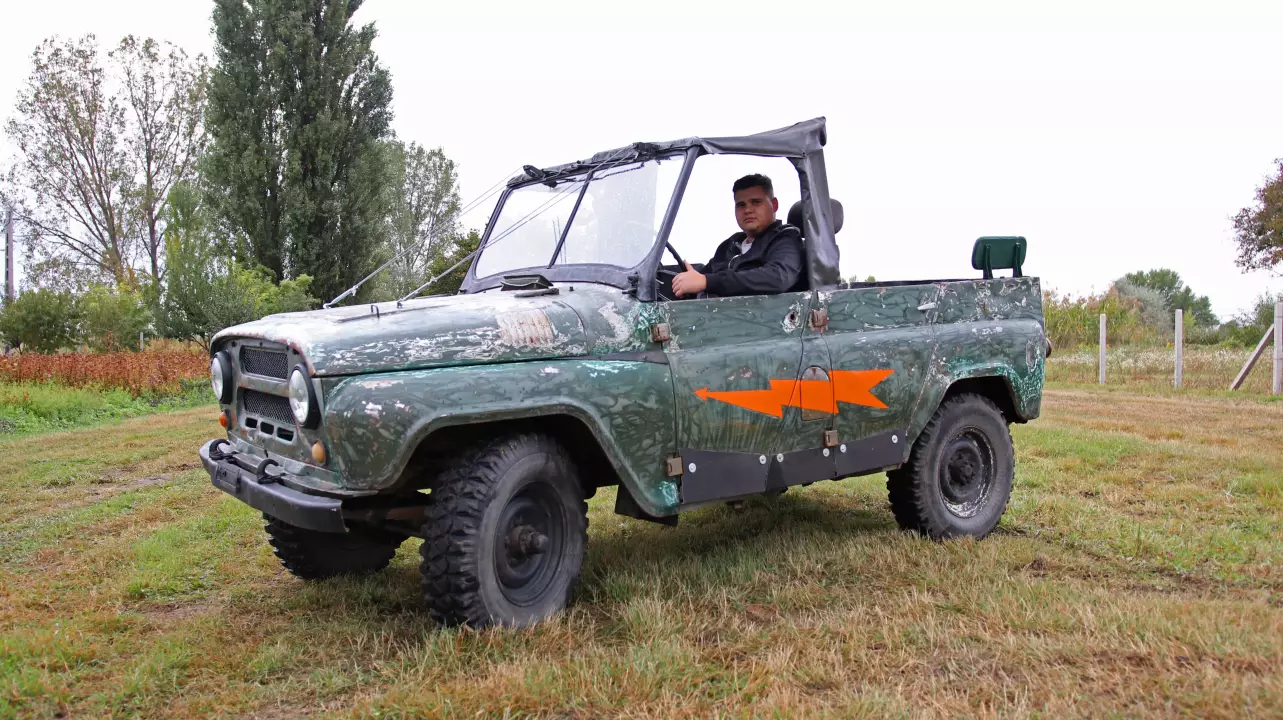 Uaz terepjárózás felnőtteknek Turán fő kép