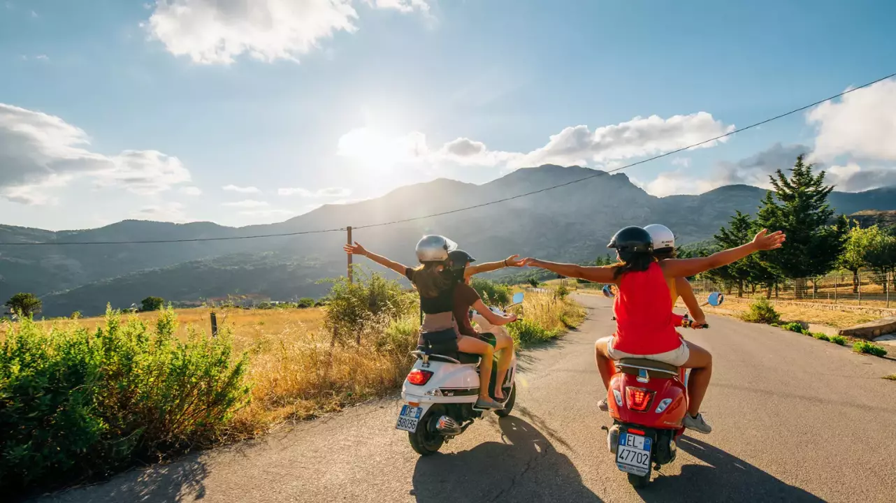 Egész napos Vespa túra a Balaton körül haladóknak fő kép