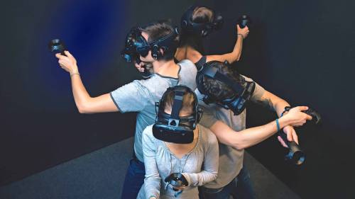 VR csapatjáték Magyarország legnagyobb multiplayer VR játéktermében 1