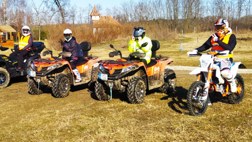 1 éjszakás romantikus wellness kettesben Ajkán - Páros ATV 4x4 Quad tereptúrával! 2